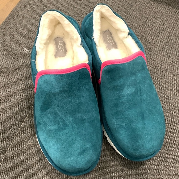 NWOB Ugg Kenton slippers cozy winter casual Sherpa fur classy size 9/42 European - Picture 5 of 10